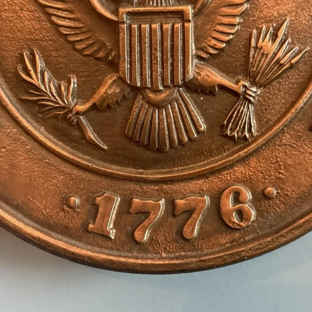 Vintage USA Great Seal Federal Eagle Ceramic Wall Plaque 1776 8.25